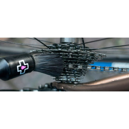 Muc-Off Hajtástisztító kefe